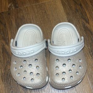 CROCS Kids' Sparkling Silver Clogs
